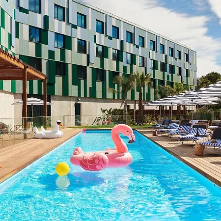 Hotel Moxy Sophia Antipolis 3*