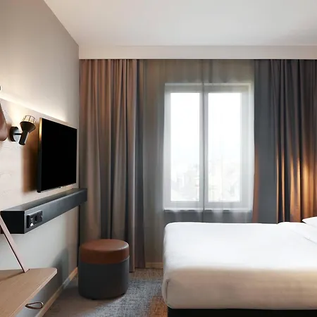 Moxy Sophia Antipolis 3*